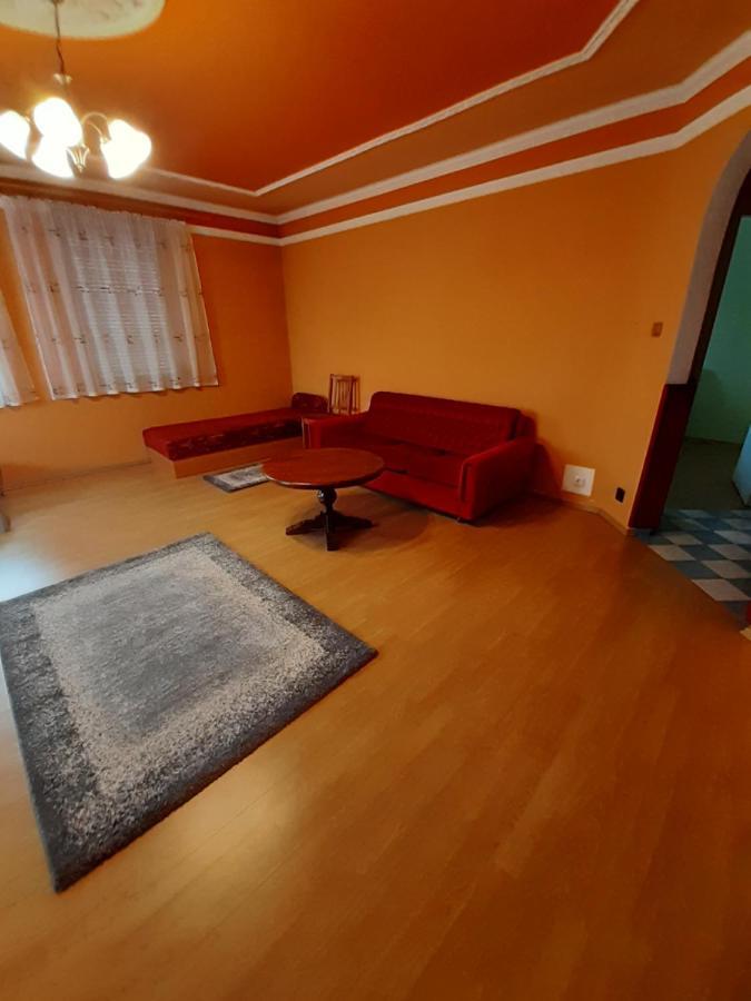 Gabor Pal 1 Apartman 1 Szoba Dunafoldvar Экстерьер фото