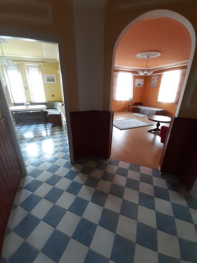 Gabor Pal 1 Apartman 1 Szoba Dunafoldvar Экстерьер фото