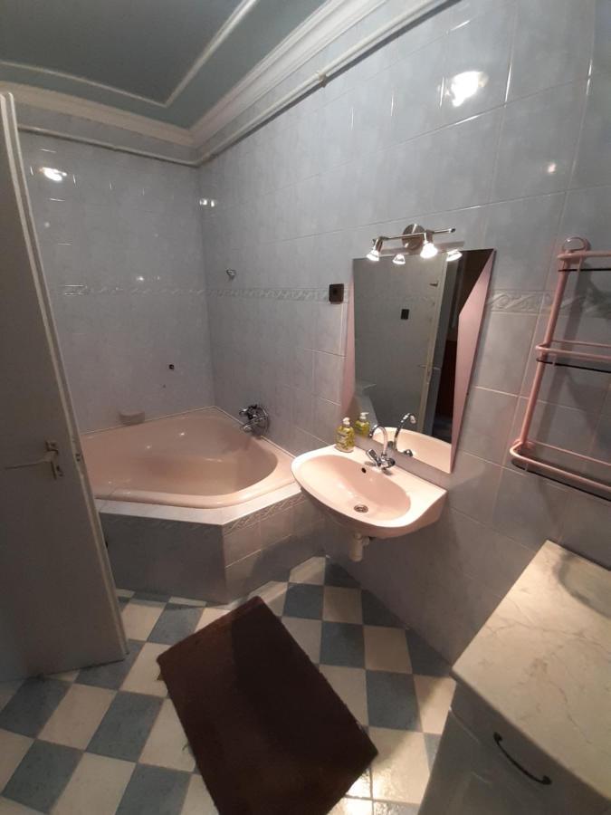 Gabor Pal 1 Apartman 1 Szoba Dunafoldvar Экстерьер фото